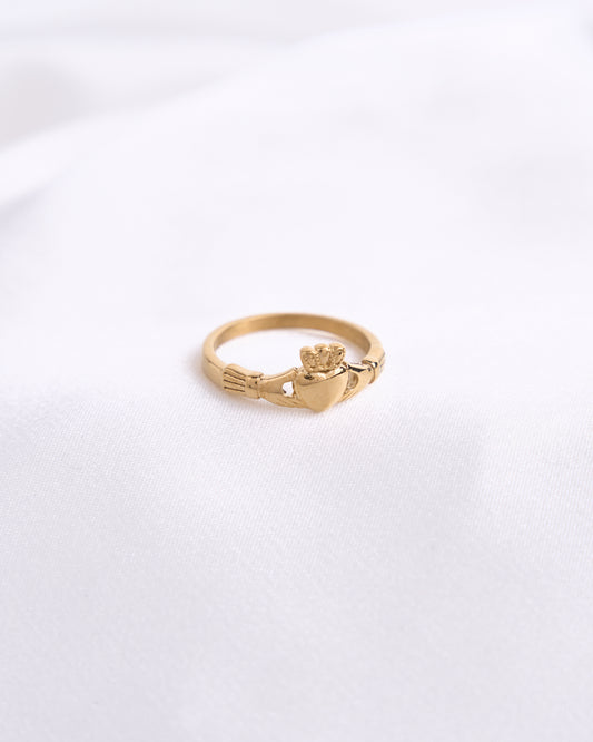 Dainty Claddagh Ring