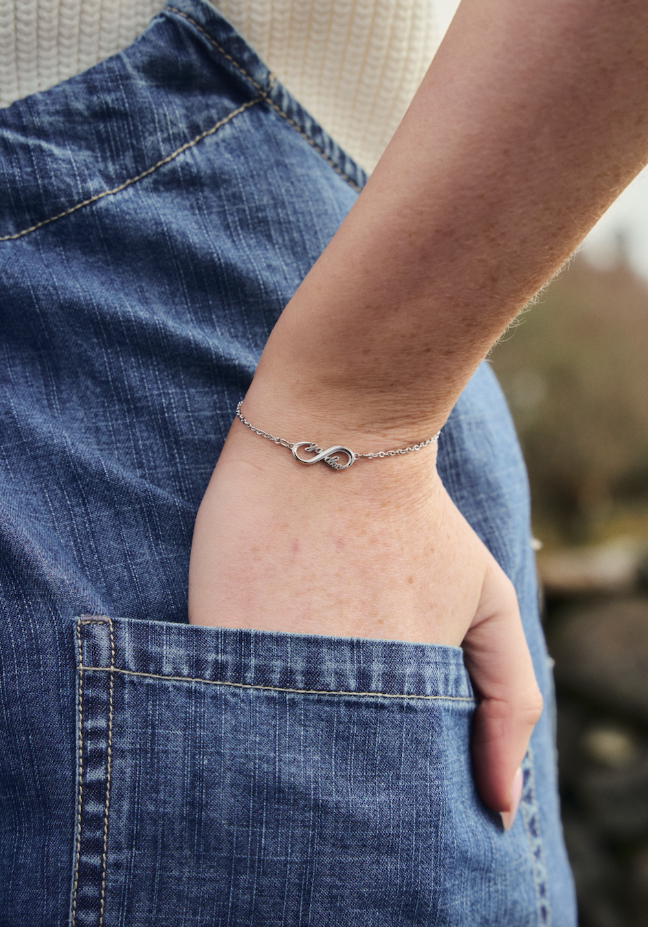 Go Deo Infinity Bracelet