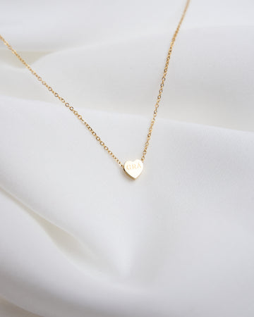 Heart Grá Pendant Necklace