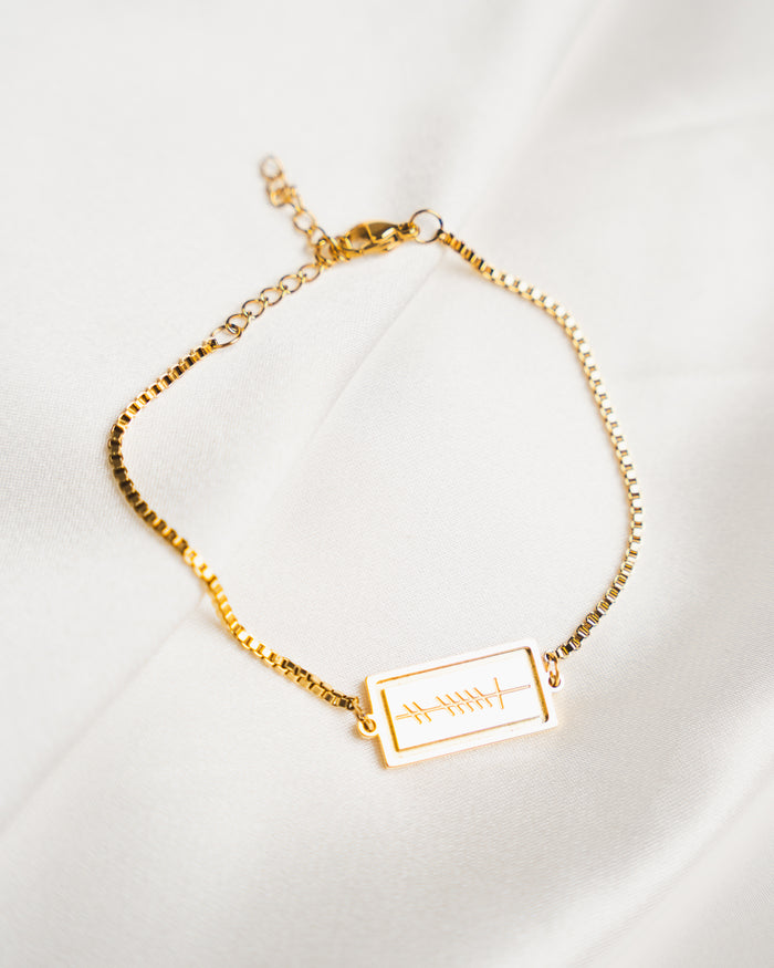 Ogham Grá Bracelet