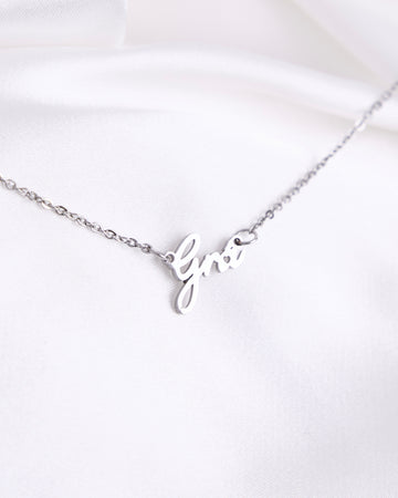 Grá Necklace
