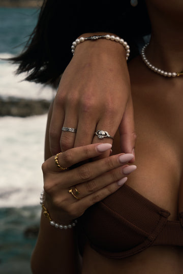Claddagh Pearl Bracelet
