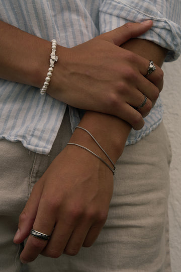 Claddagh Pearl Bracelet