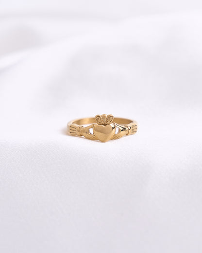 Dainty Claddagh Ring