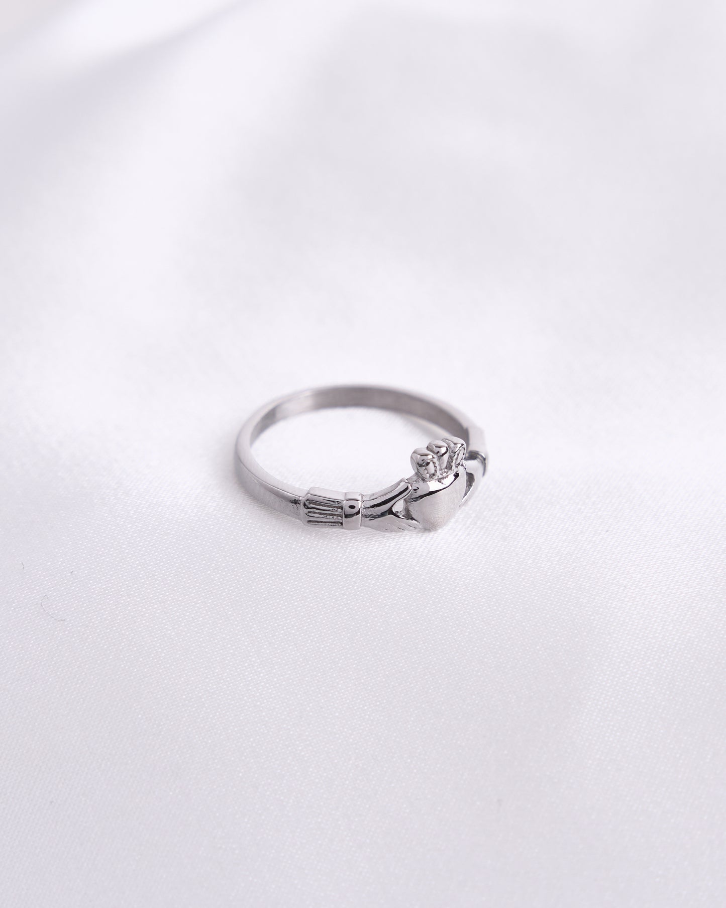 Dainty Claddagh Ring