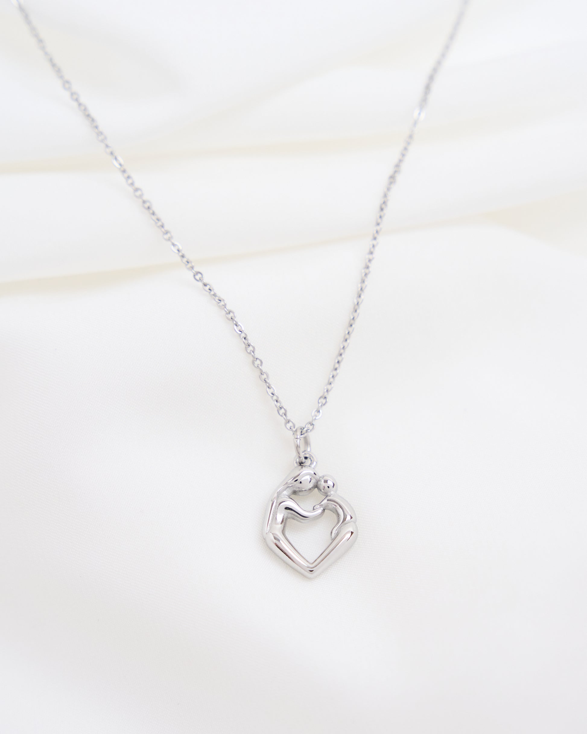 Fíor Jewellery Mother & Child Heart Necklace