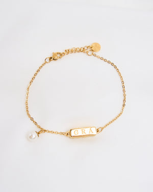 Grá Pearl Pendant Bracelet