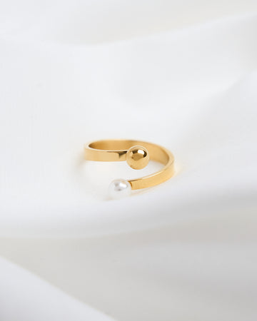 Pearl & Sphere Ring