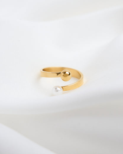 Pearl & Sphere Ring