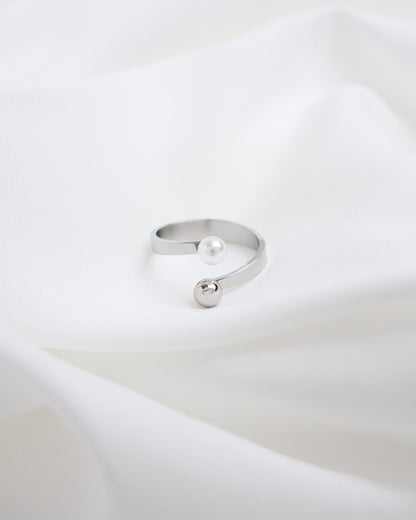 Pearl & Sphere Ring