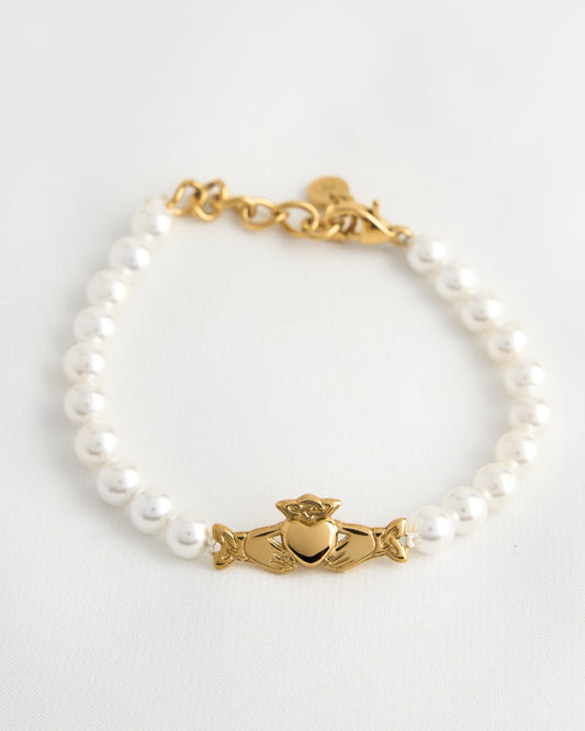 Claddagh Pearl Bracelet