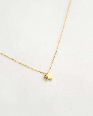 Réalta Pendant Necklace