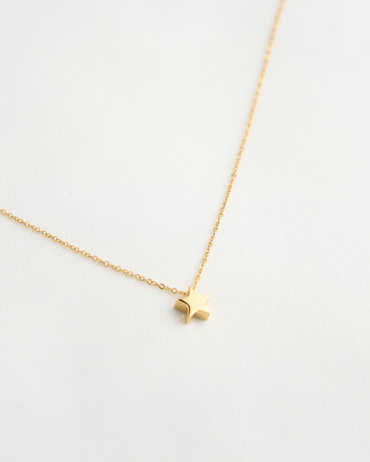 Réalta Pendant Necklace