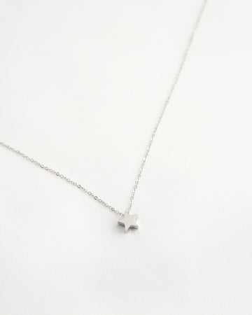 Réalta Pendant Necklace