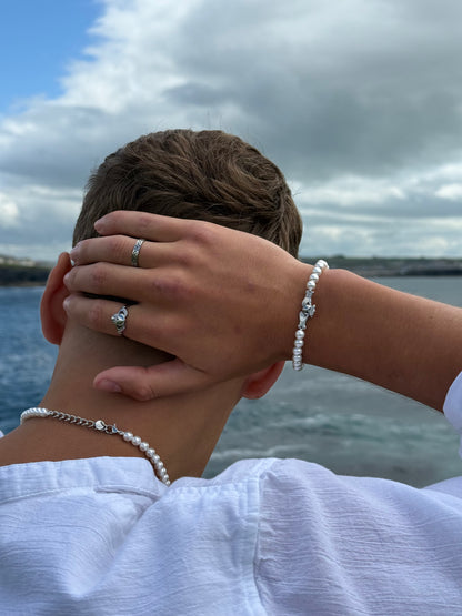Claddagh Pearl Bracelet