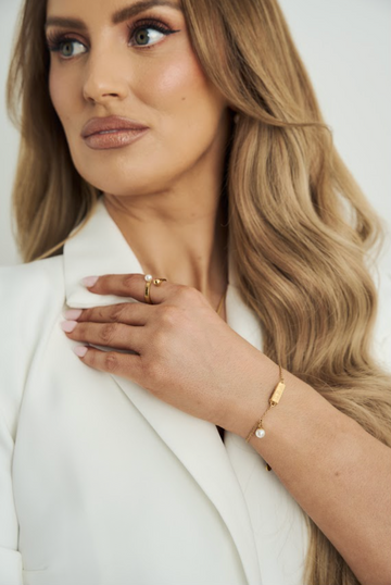 Grá Pearl Pendant Bracelet